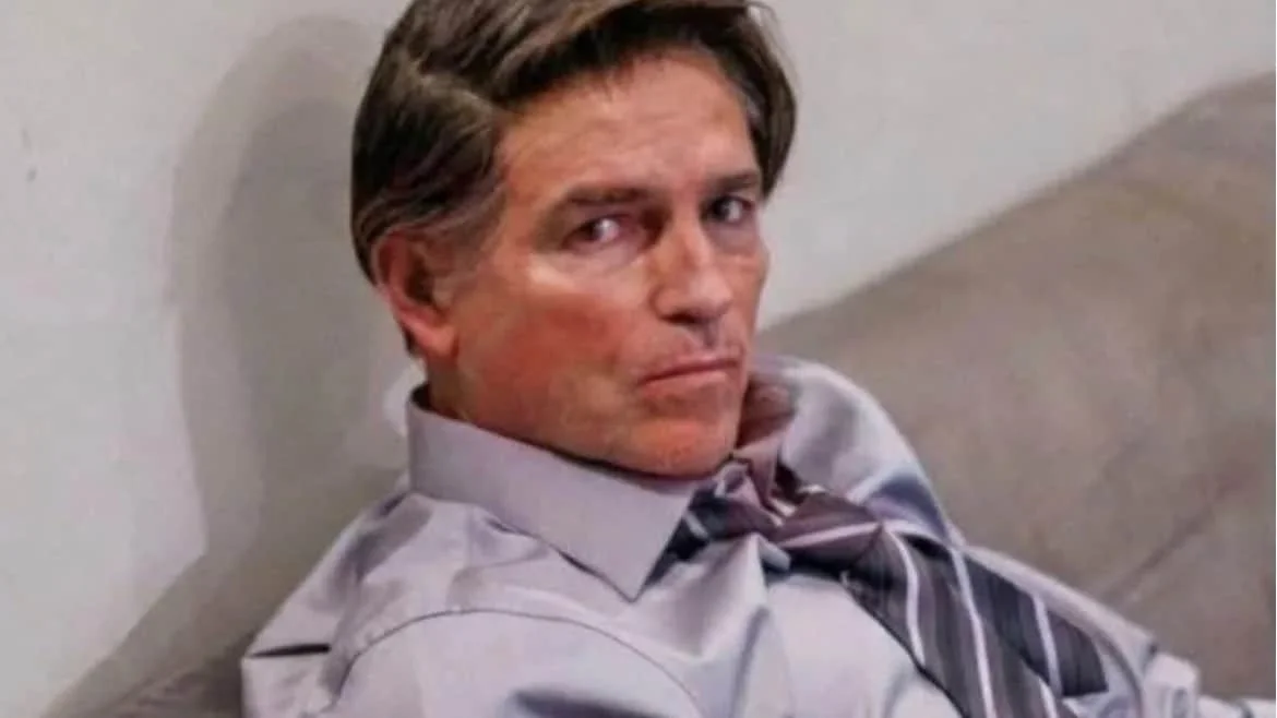 Jim Caviezel caracterizado como Jair Bolsonaro no filme Dark Horse