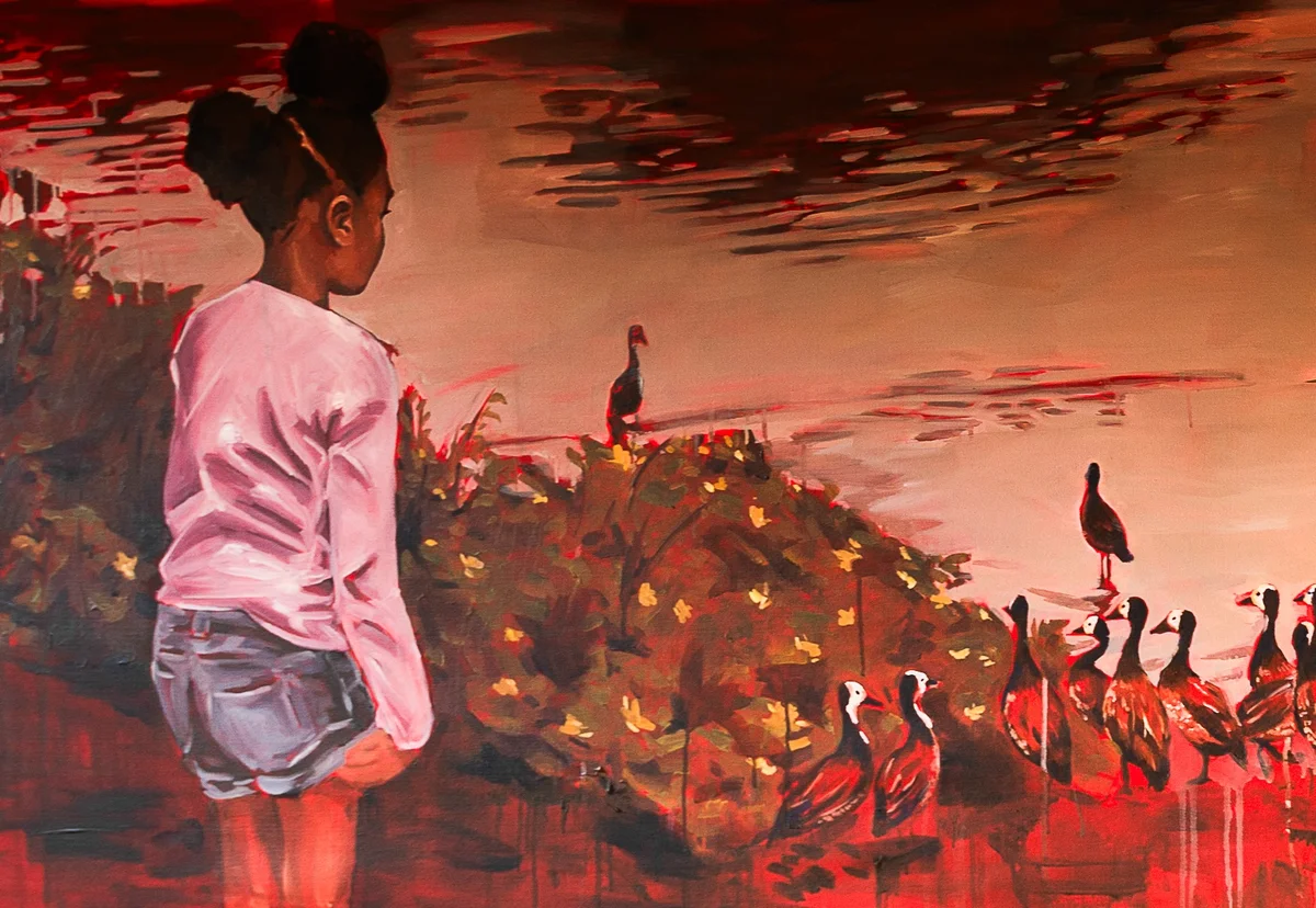 Pintura de Pamela Zorn em tons de vermelho: menina negra de costas olhando patos